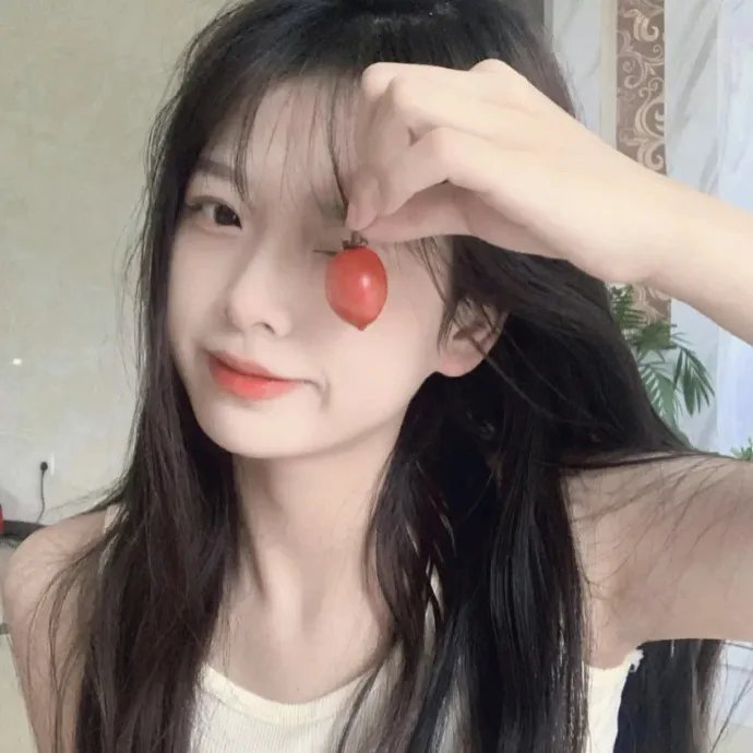 如月微笑